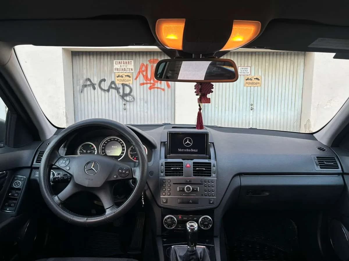 Mercedes-Benz C-Klasse 2010 – € 4.800, 230 000 km – Bild 1 von 7