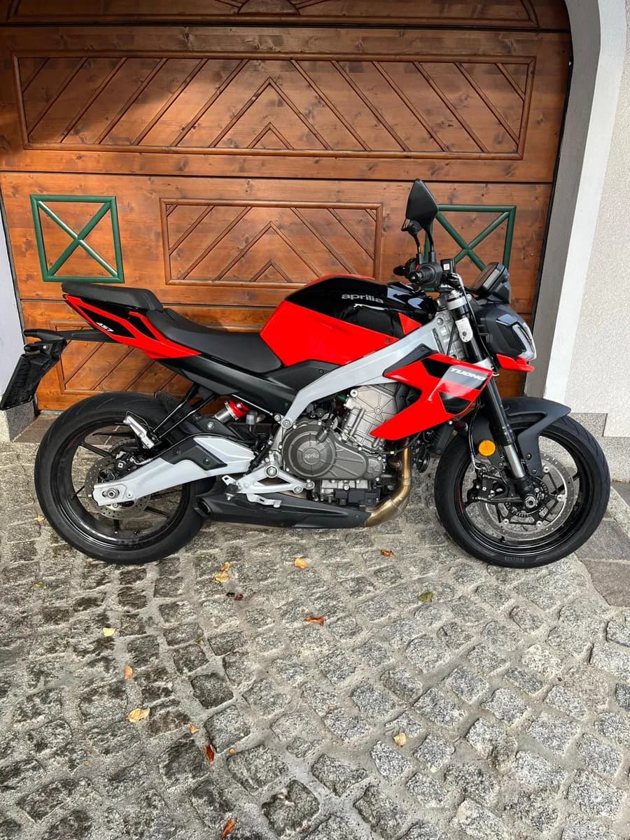 Aprilia Tuono