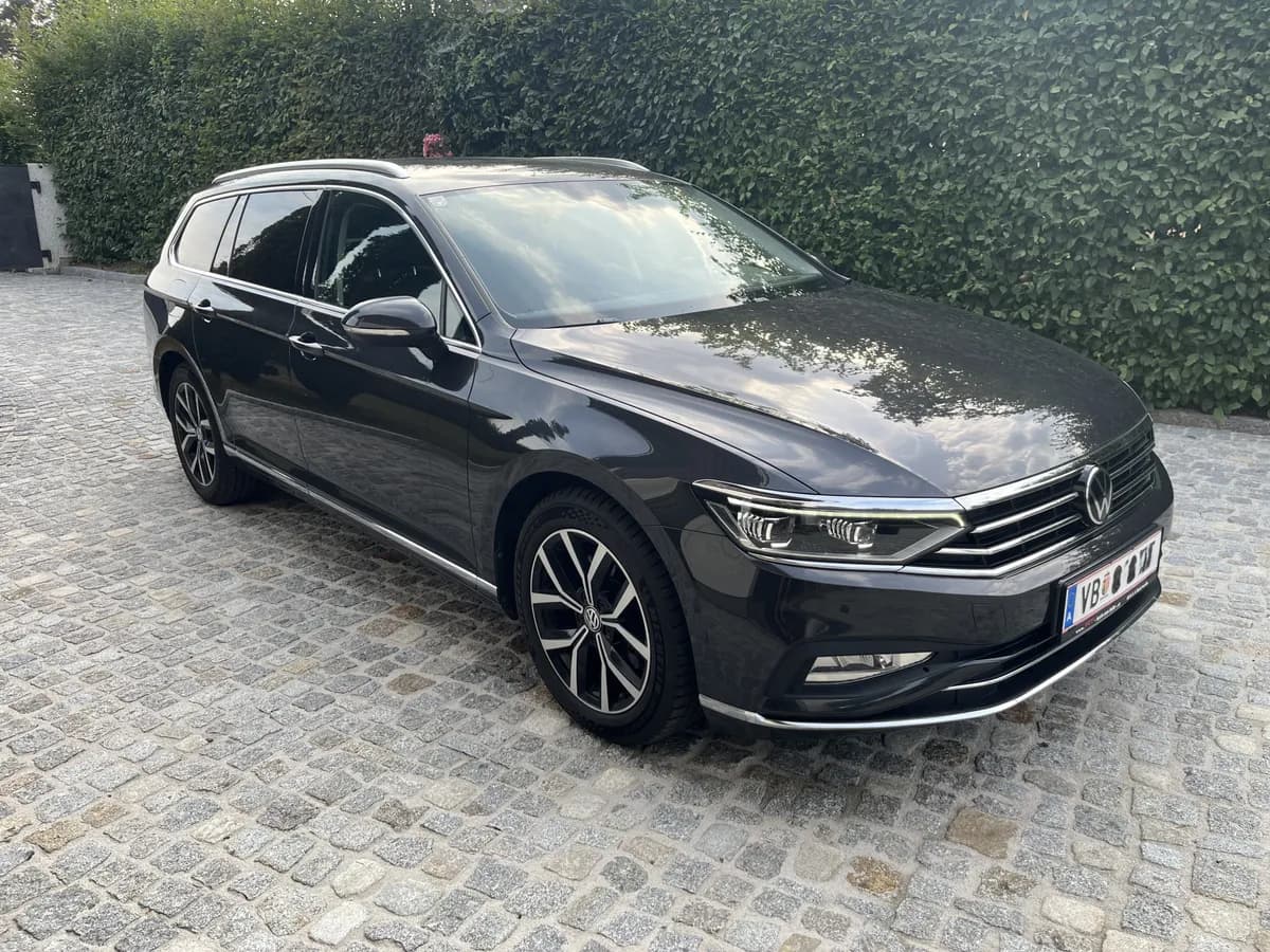VW Passat 2022 – € 25.600, 68 700 km – Bild 1 von 17