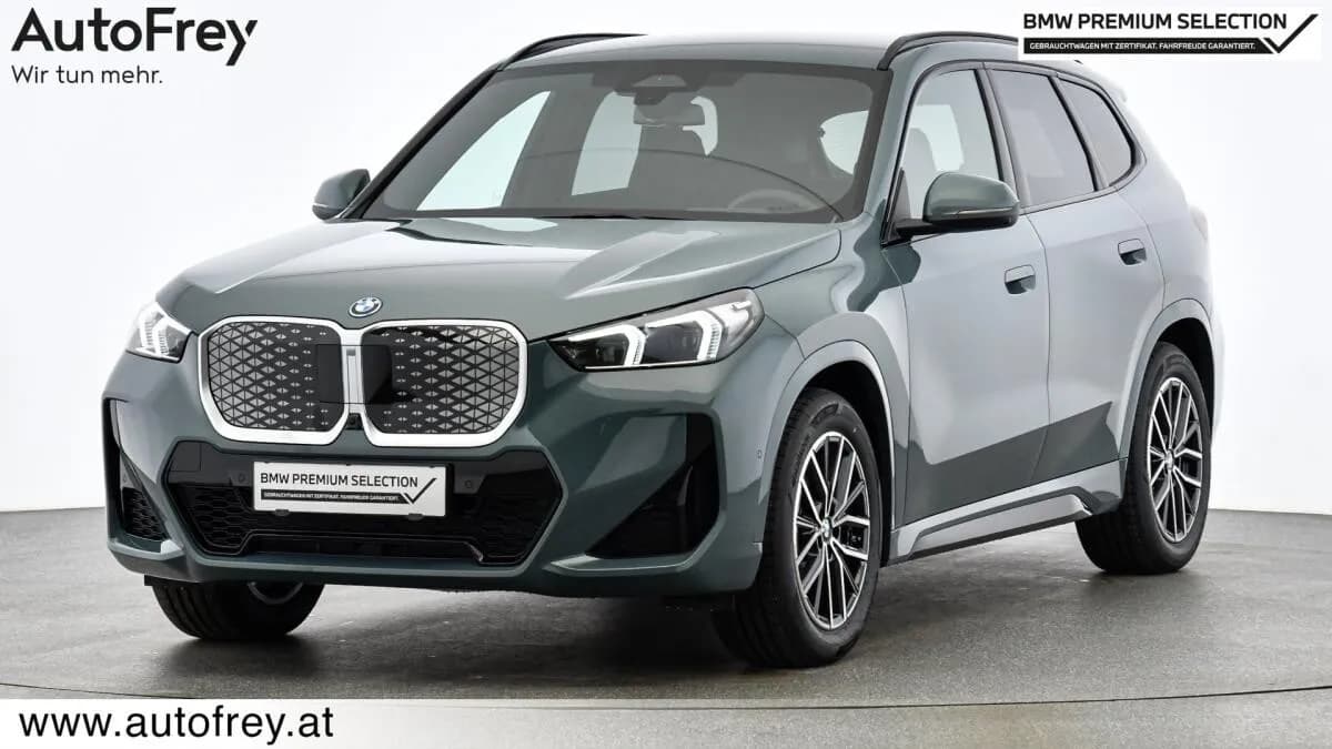 BMW iX1
