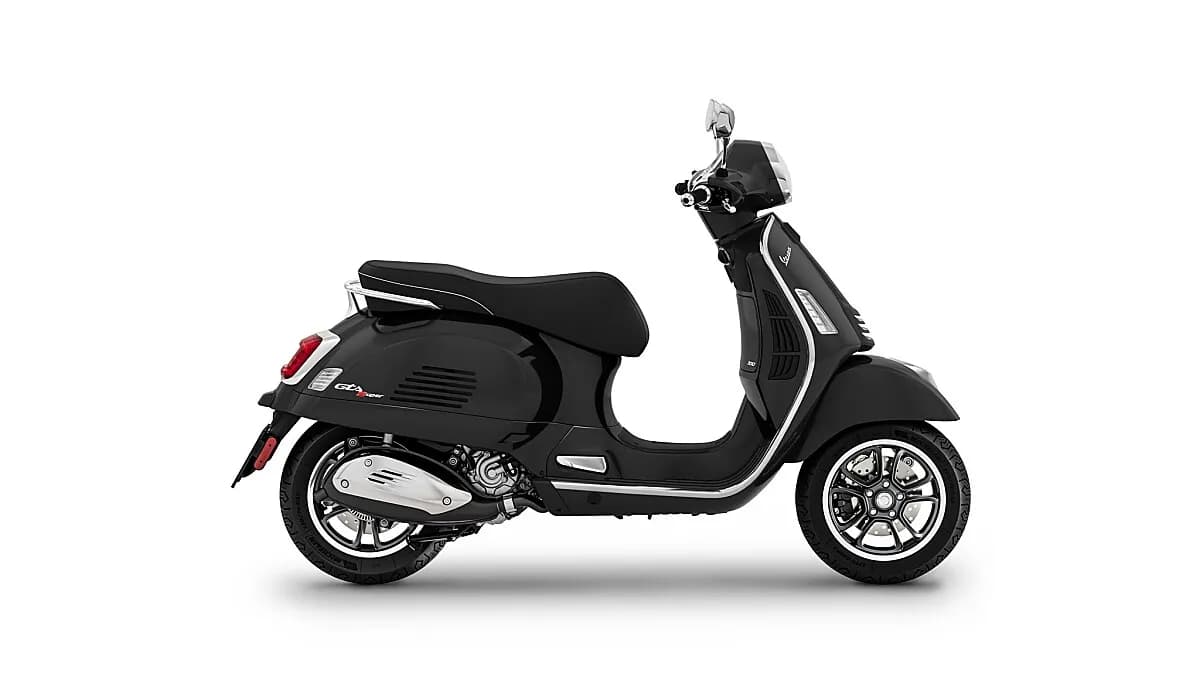 Vespa GTS – € 6.890, 0 km – Bild 1 von 1
