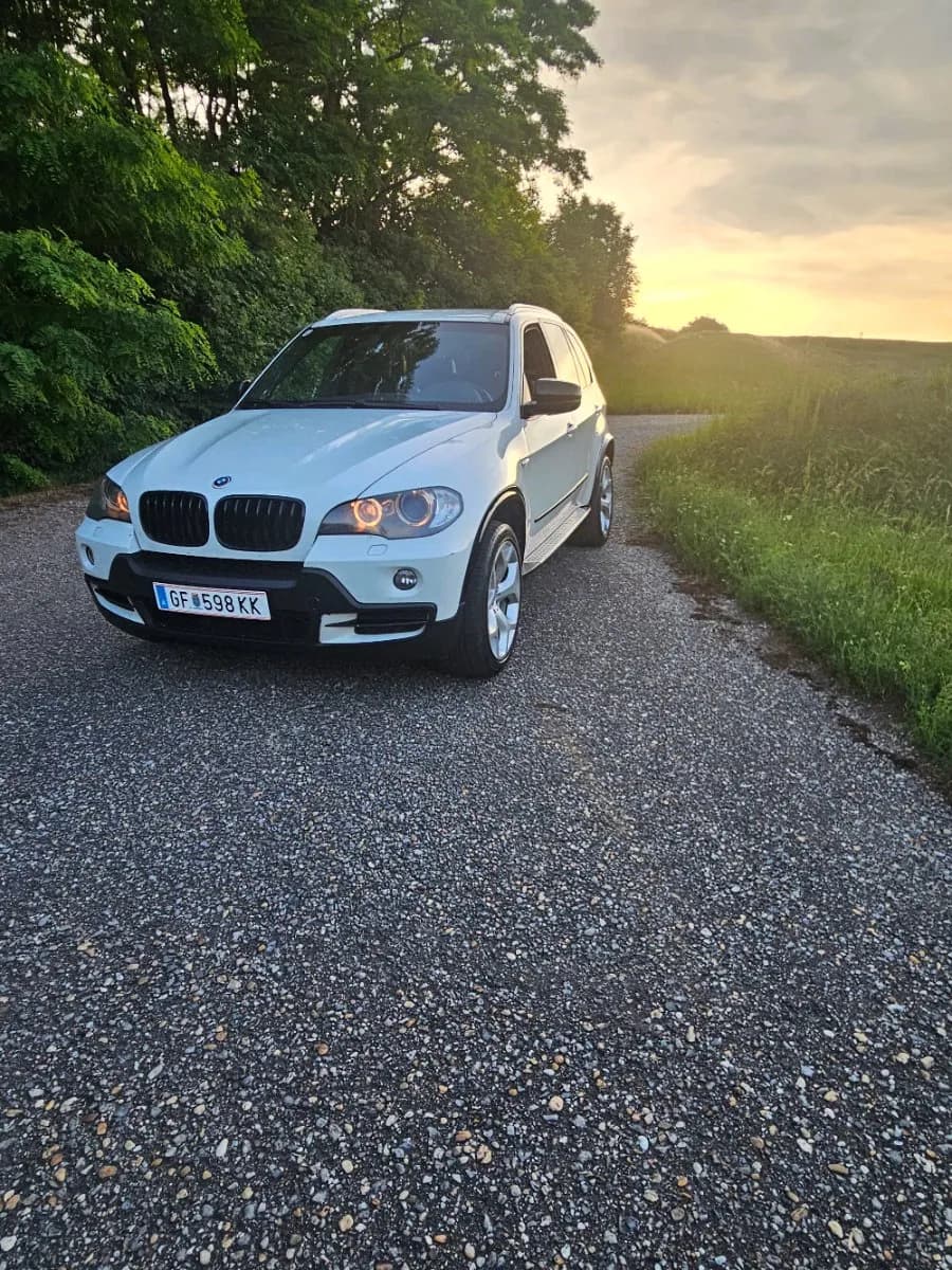 BMW X5 2009 – € 8.800, 325 000 km – Bild 1 von 29
