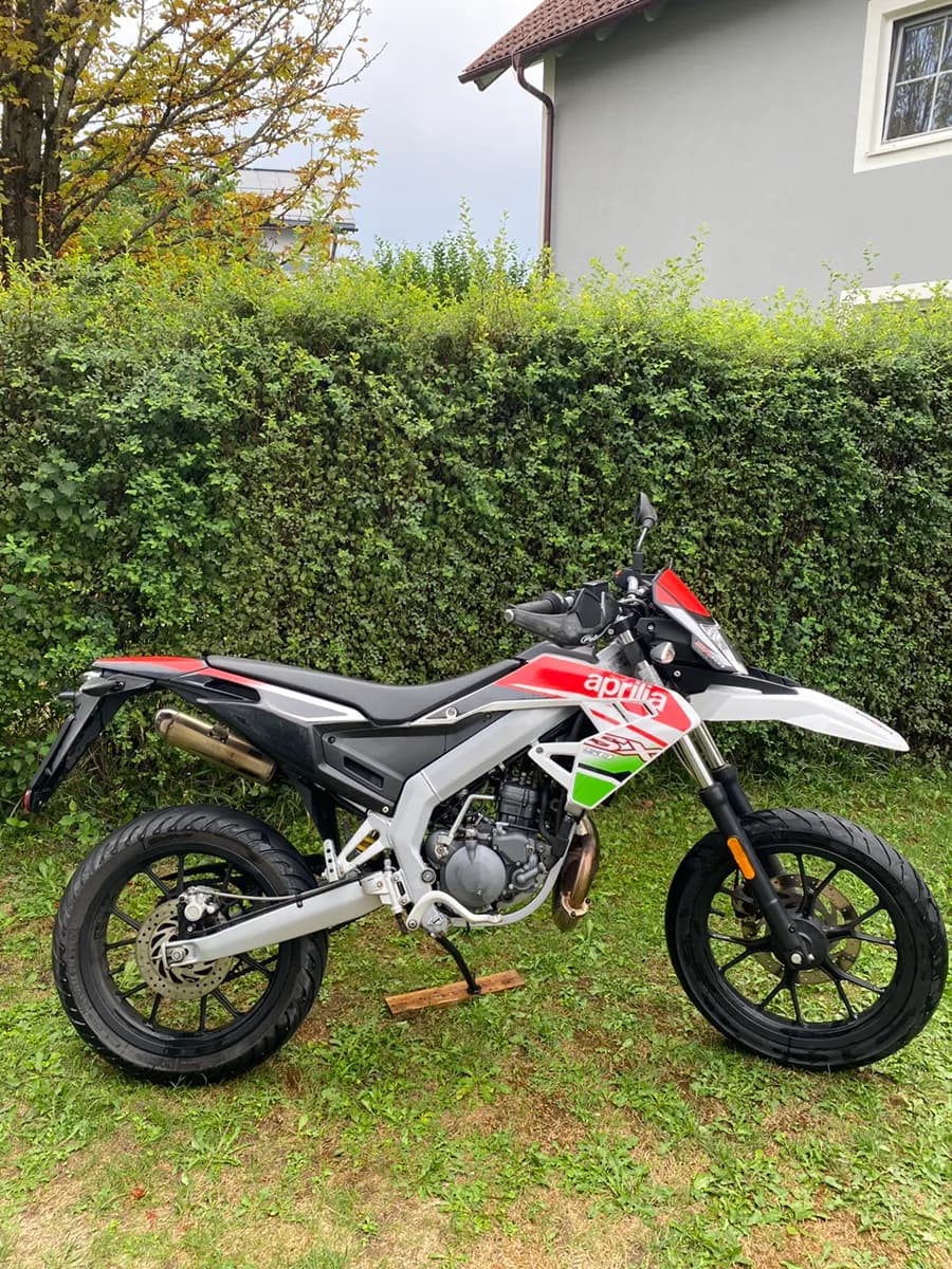 Aprilia SX