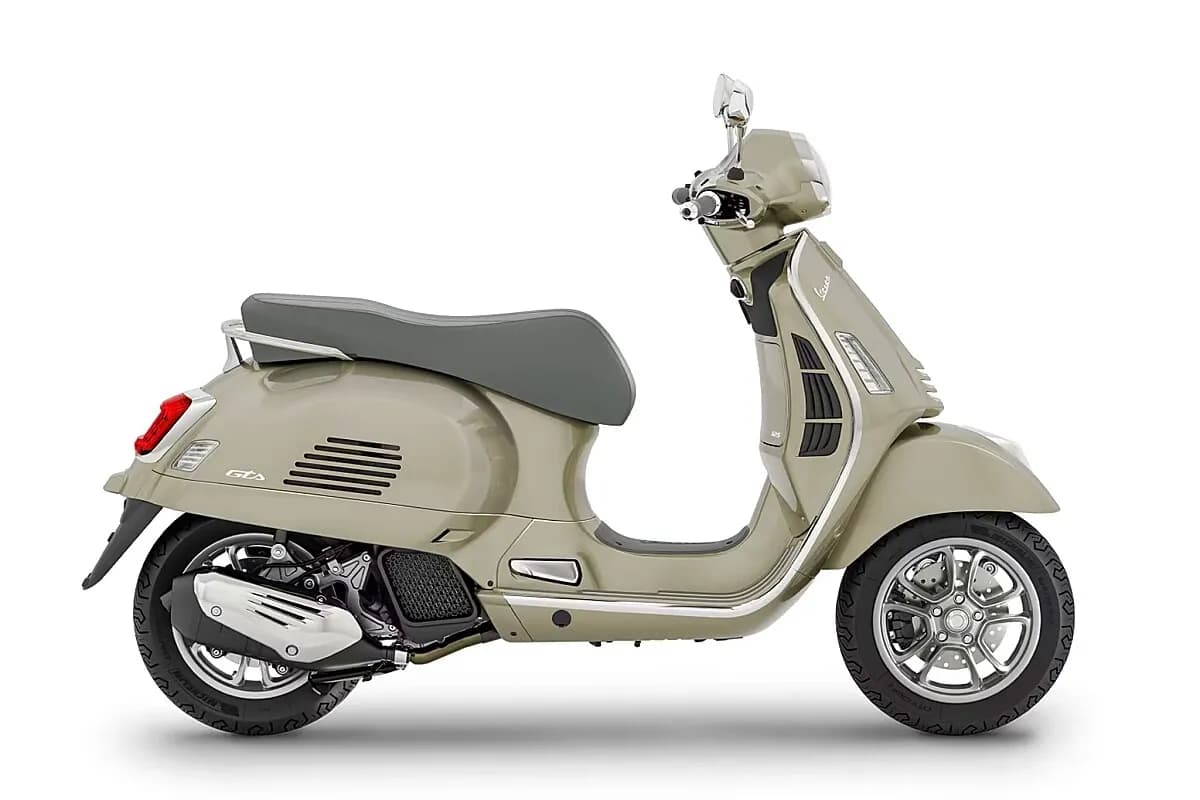 Vespa GTS – € 5.990, 0 km – Bild 1 von 6