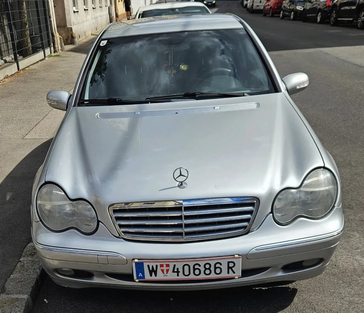 Mercedes-Benz C-Klasse 2003 – € 2.100, 280 000 km – Bild 1 von 7