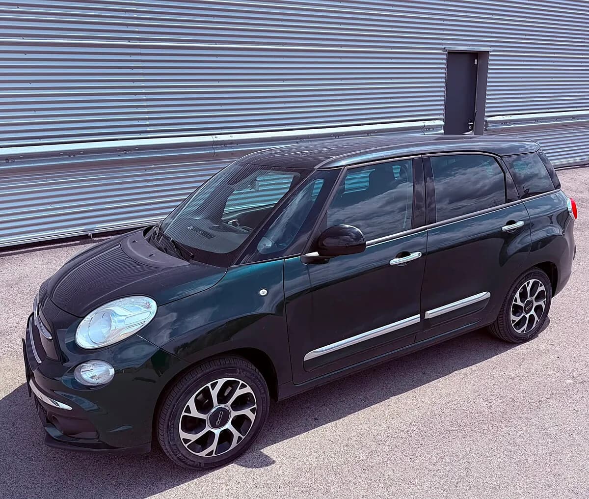 Fiat 500L 2020 – € 9.500, 150 000 km – Bild 1 von 10
