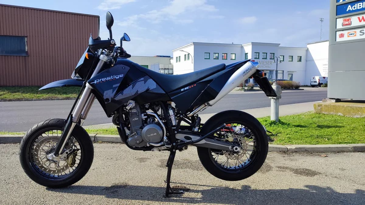KTM 640