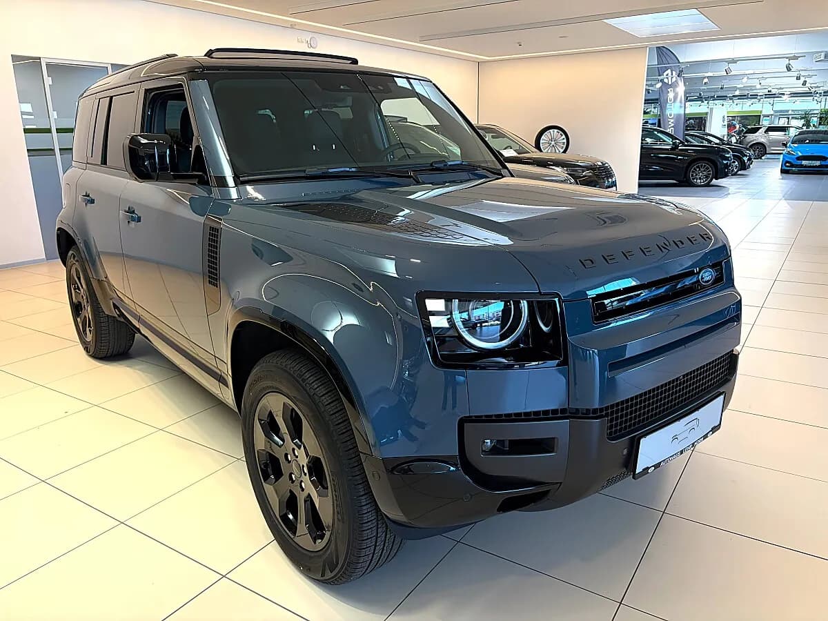 Land Rover Defender