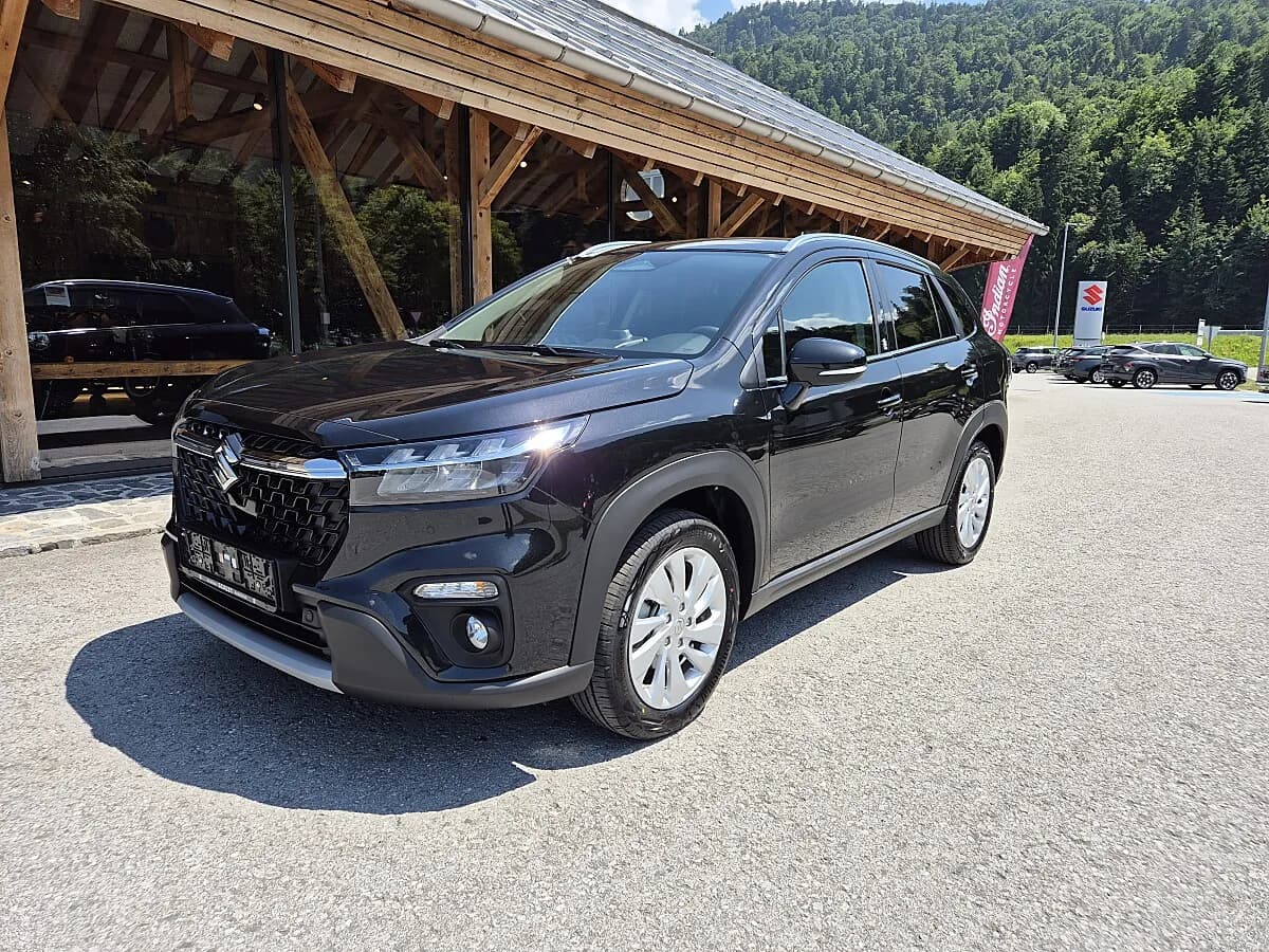 Suzuki S-Cross – € 33.580, 10 km – Bild 1 von 27