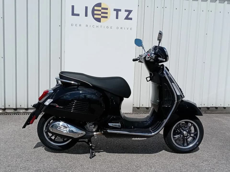 Vespa GTS – € 6.999, 0 km – Bild 1 von 7