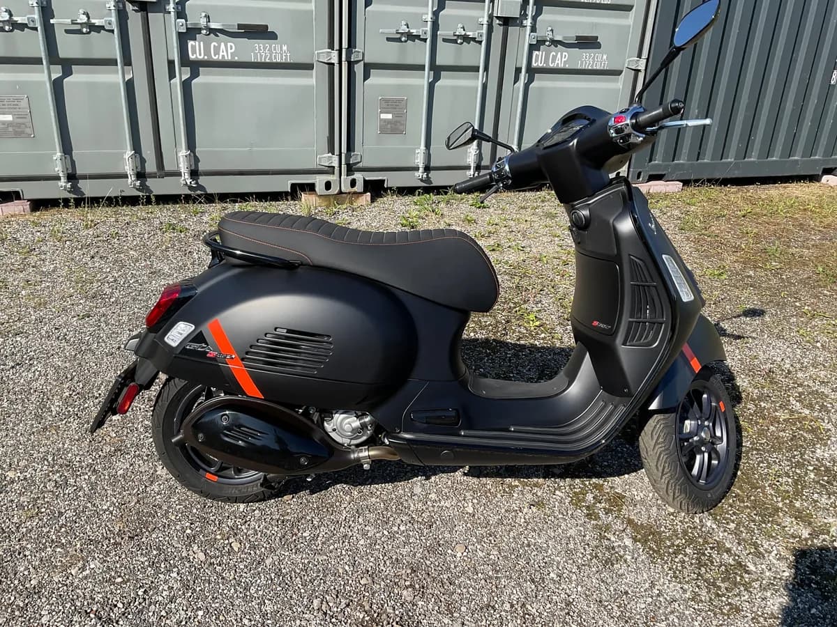 Vespa GTS