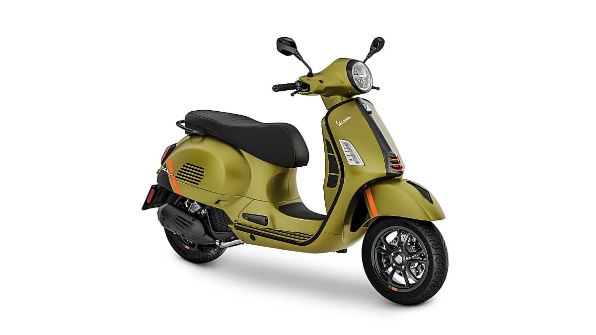 Vespa GTS – € 6.449, 0 km – Bild 1 von 4