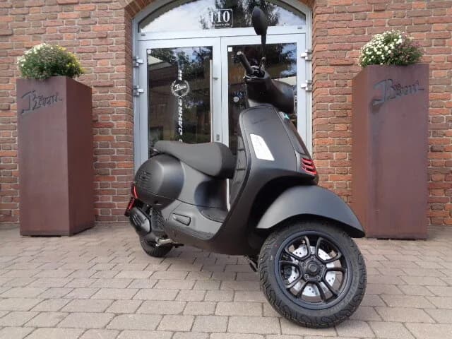 Vespa GTS – € 7.099, 0 km – Bild 1 von 7