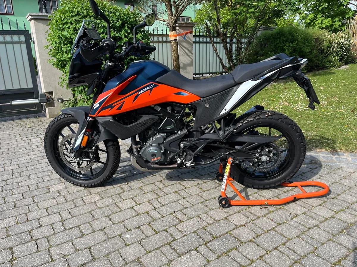 KTM 390