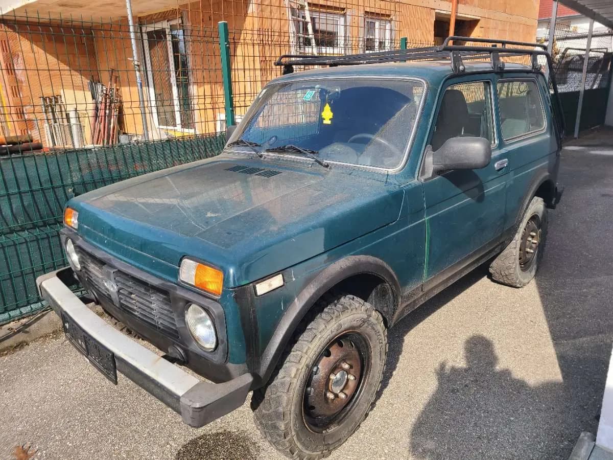 Lada Sonstige 2011 – € 2.800, 79 346 km – Bild 1 von 6