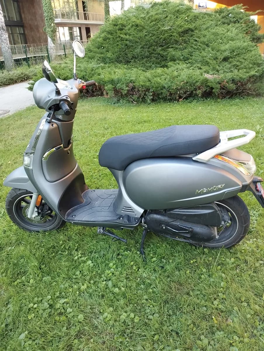 Online Sonstige 2023 – € 1.600, 2 000 km – Bild 1 von 14
