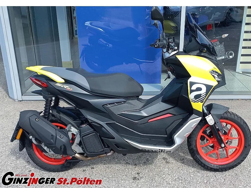 Aprilia SR