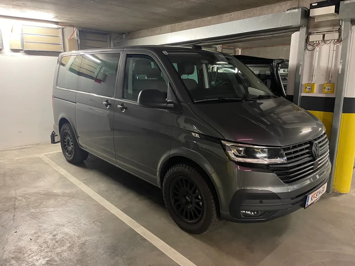 VW Multivan 2023 – € 57.500, 87 000 km – Bild 1 von 2
