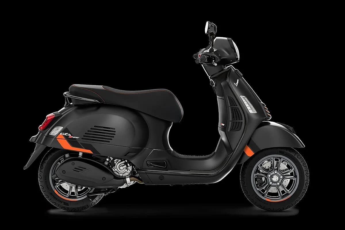 Vespa GTS – € 7.540, 0 km – Bild 1 von 6