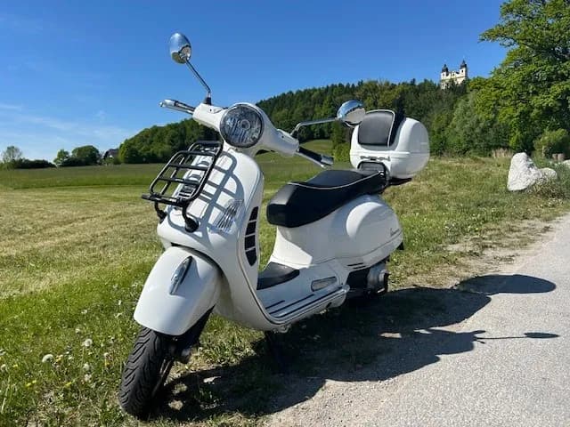 Vespa GTS
