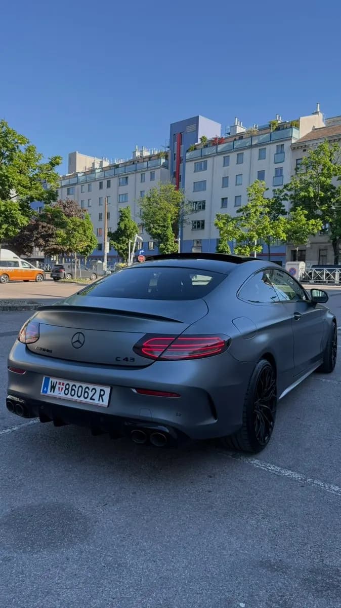 Mercedes-Benz C-Klasse 2019 – € 47.990, 110 000 km – Bild 1 von 20