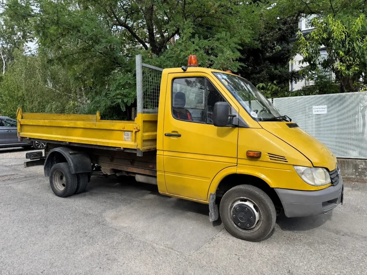 Mercedes-Benz Sprinter 2001 – € 9.000, 332 820 km – Bild 1 von 4