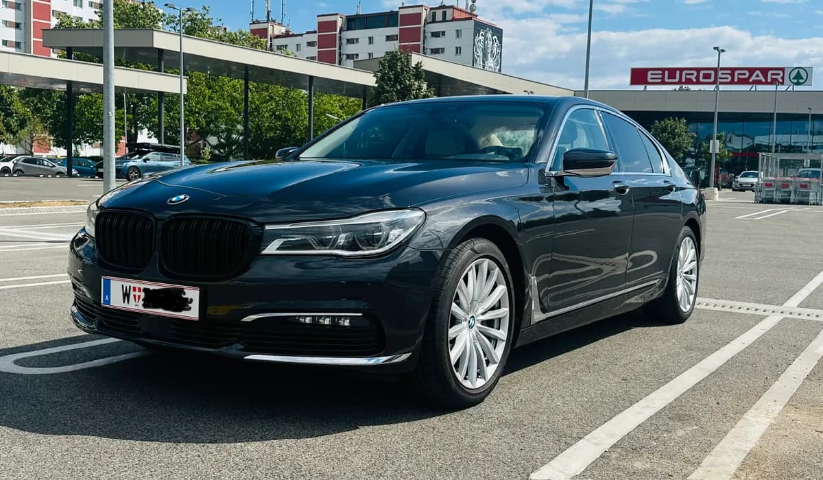 BMW 7er-Reihe 2016 – € 23.500, 225 000 km – Bild 1 von 9
