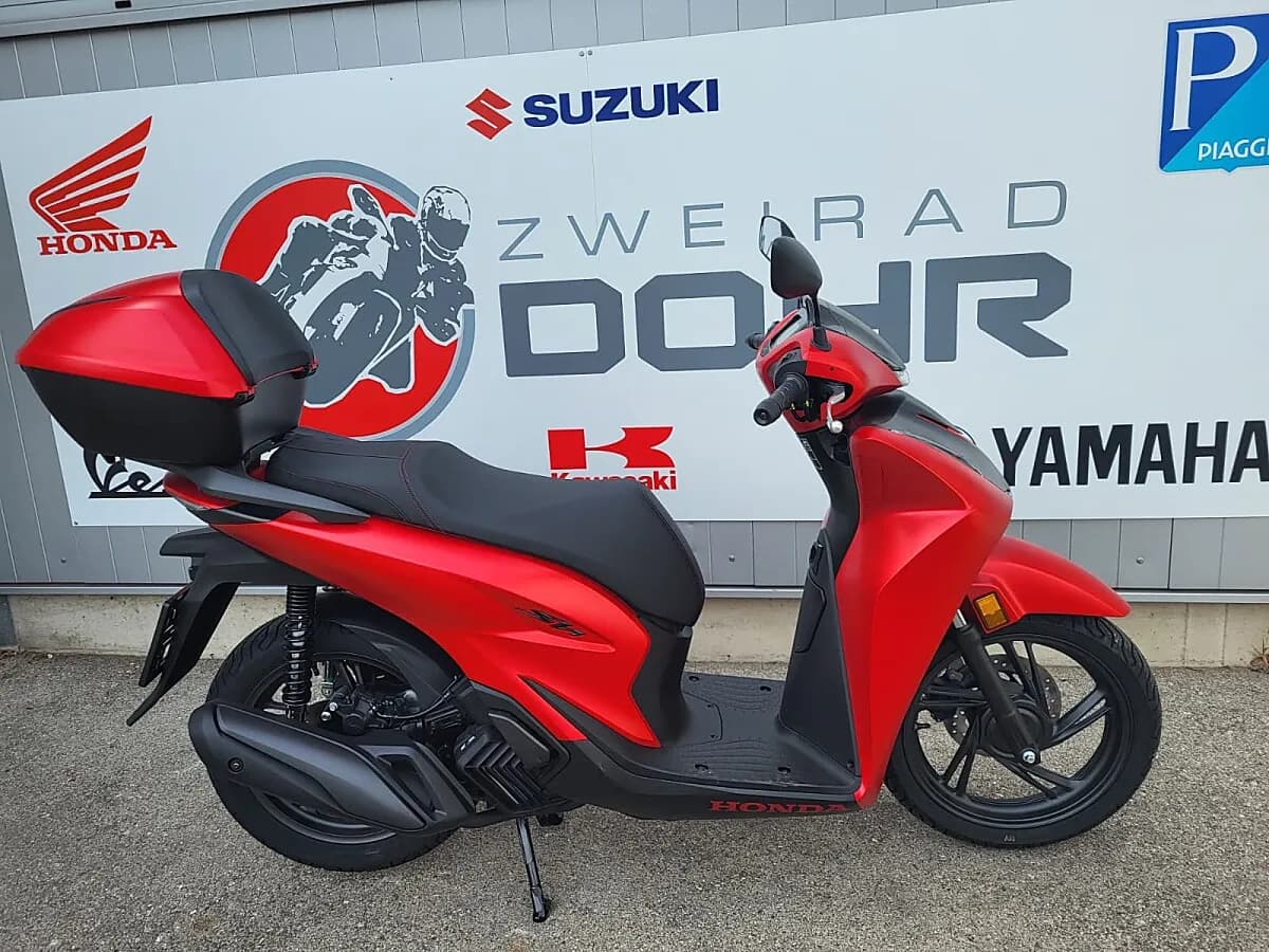 Honda SH – € 4.190, 0 km – Bild 1 von 4