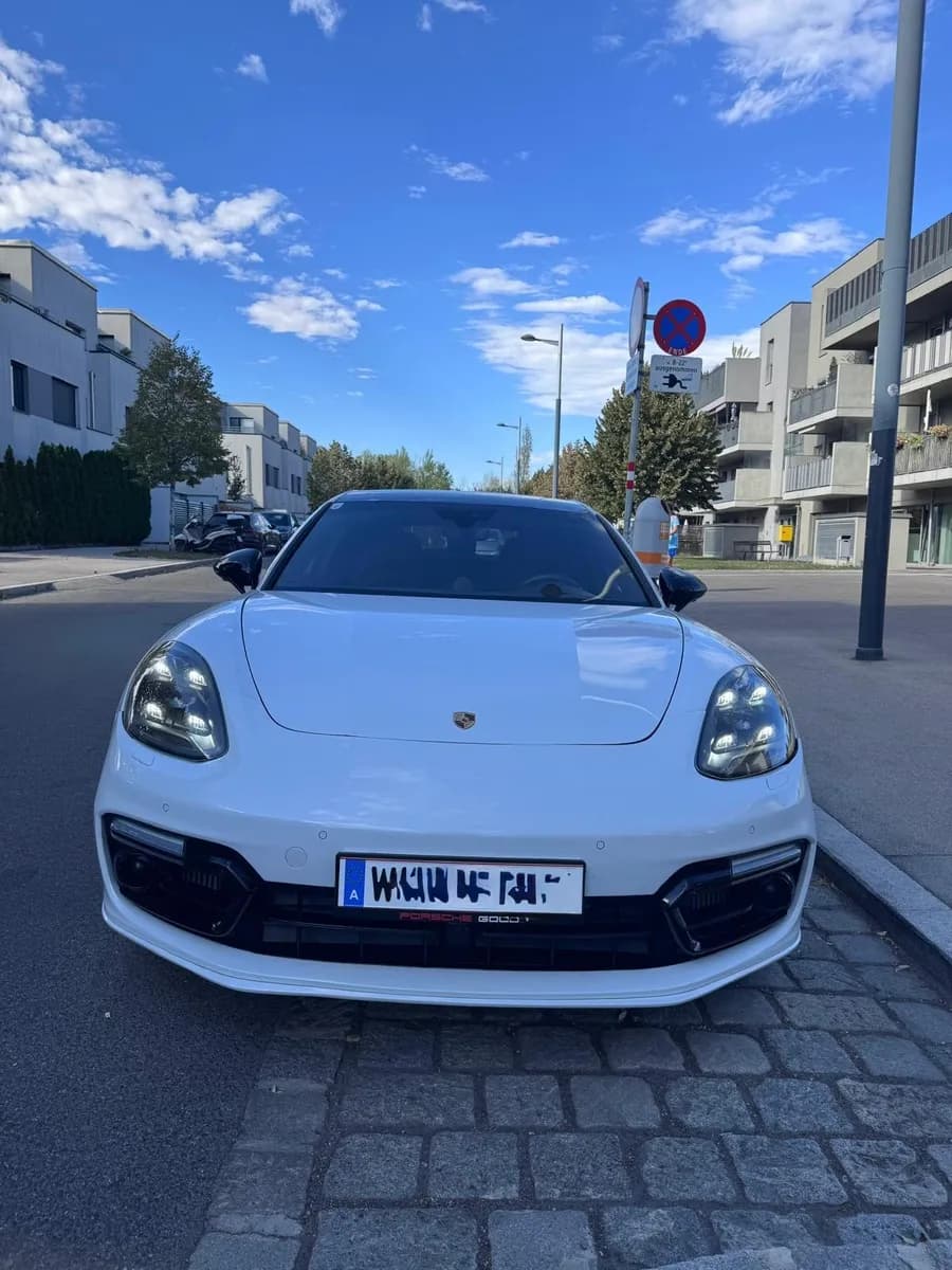 Porsche Panamera 2017 – € 46.000, 128 000 km – Bild 1 von 15