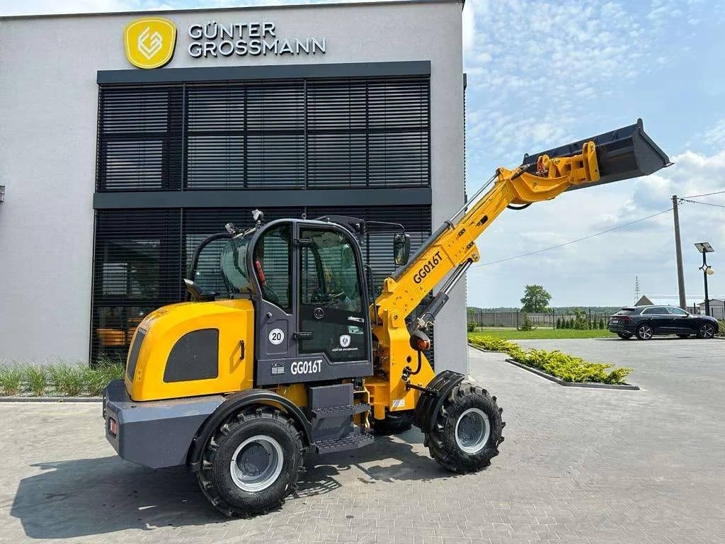 Sonstige Sonstige – € 32.880, 0 km – Bild 1 von 9