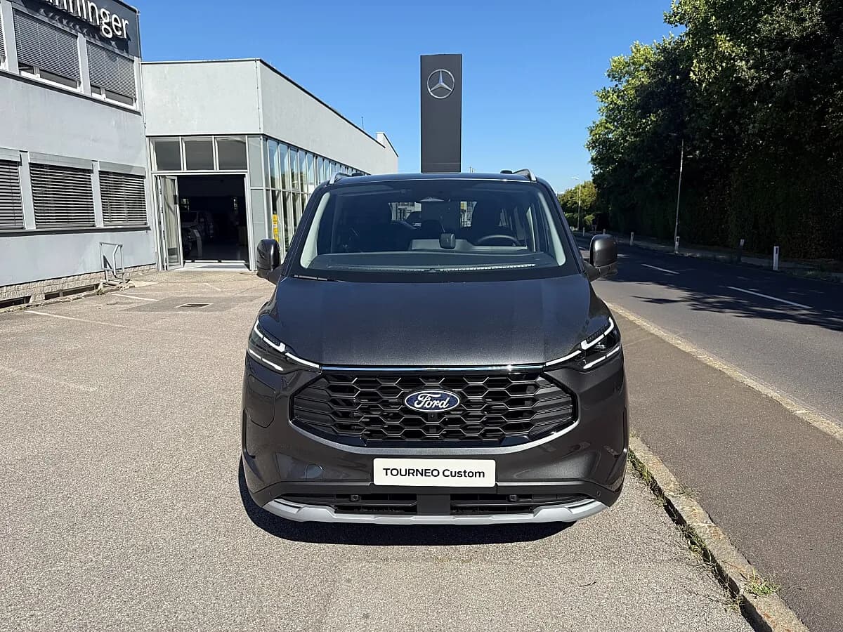 Ford Tourneo – € 56.895, 0 km – Bild 1 von 15