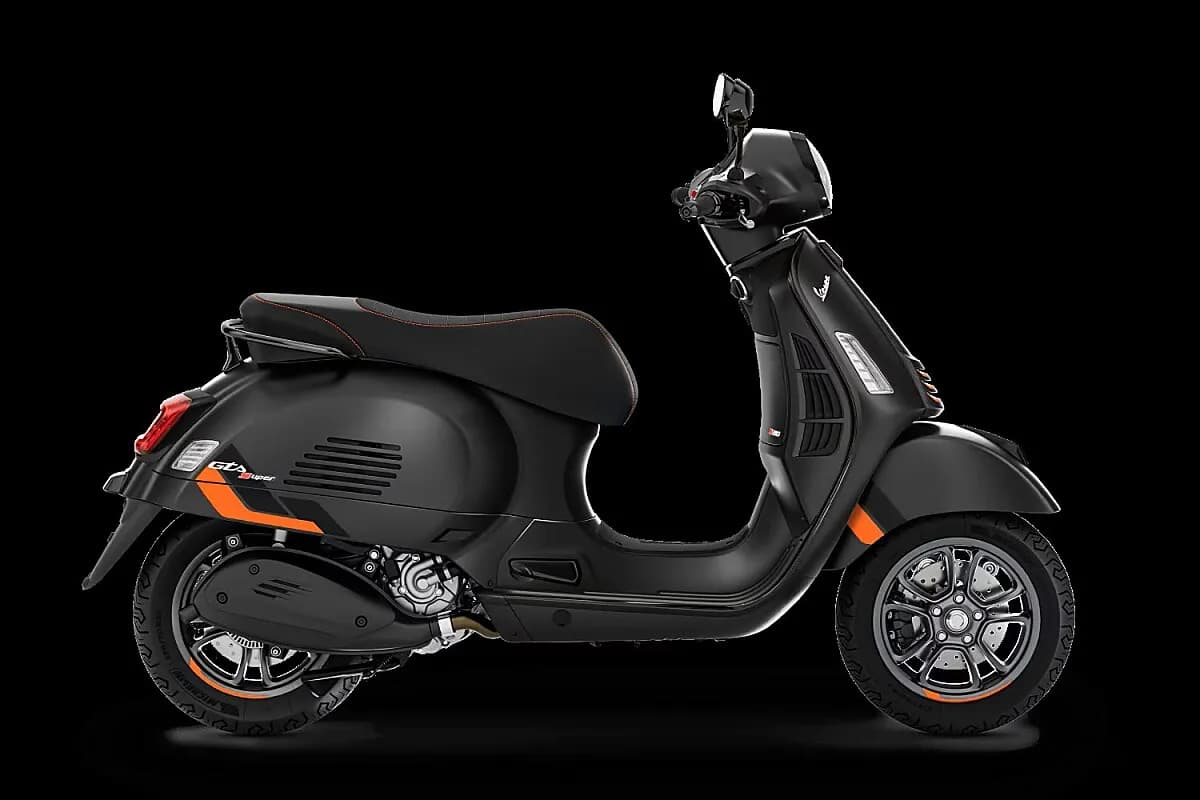Vespa GTS – € 7.549, 0 km – Bild 1 von 2