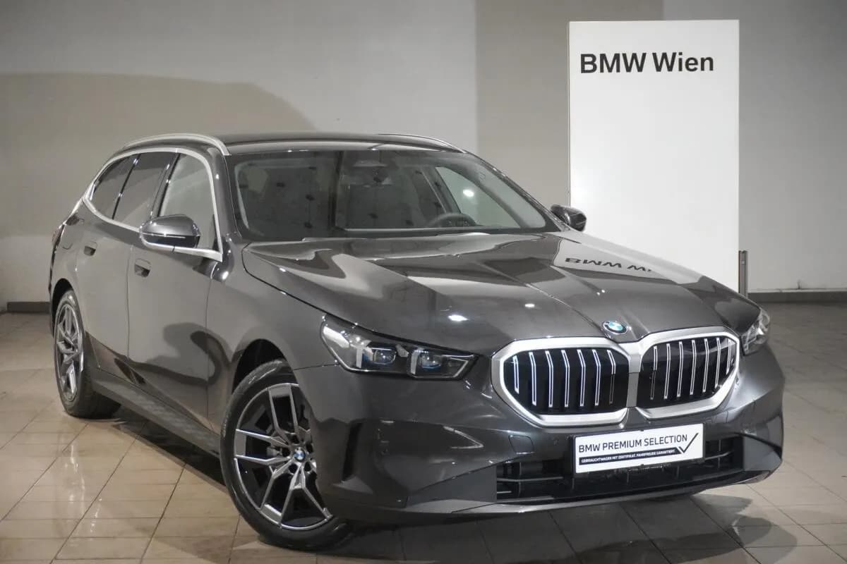 BMW 5er-Reihe 2025 – € 56.995, 9 900 km – Bild 1 von 25