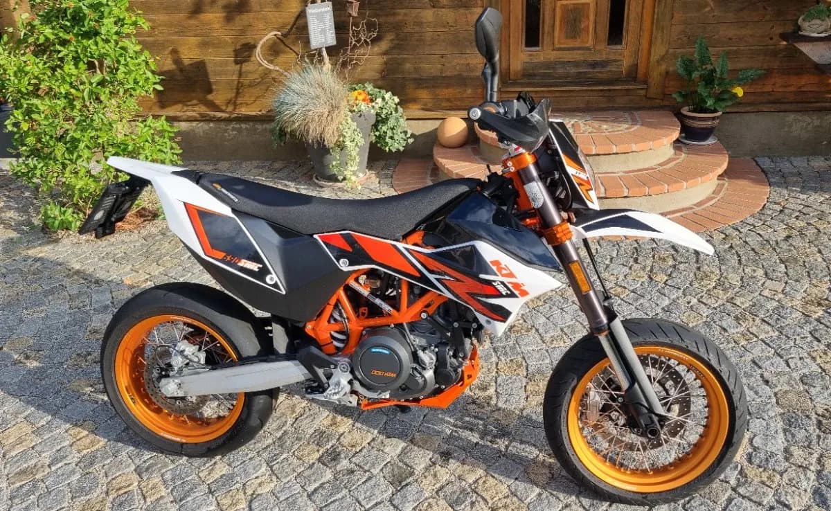 KTM 690