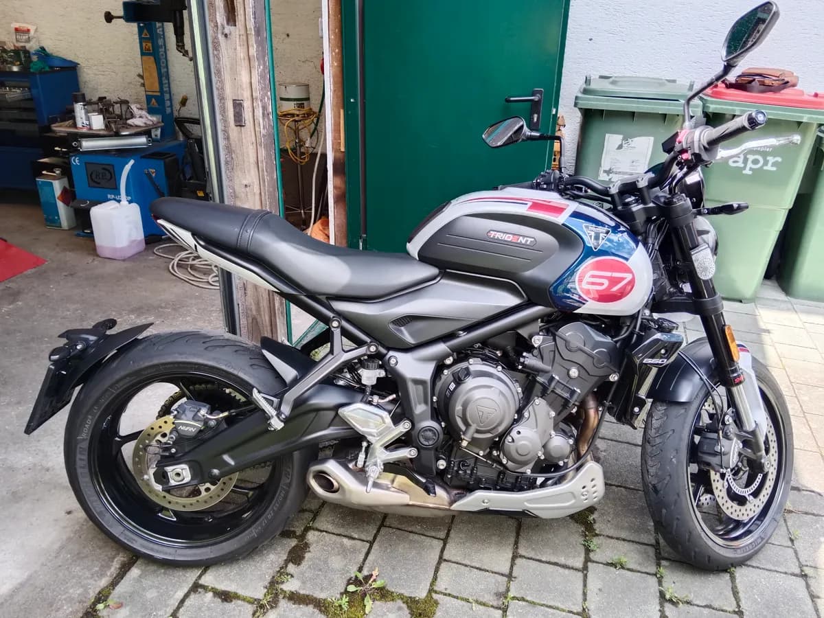 Triumph Trident 660