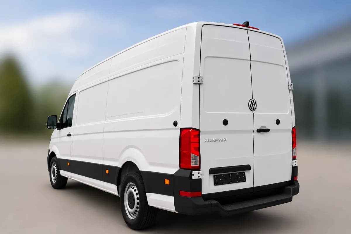VW Crafter 2023 – € 24.000, 67 980 km – Bild 1 von 9