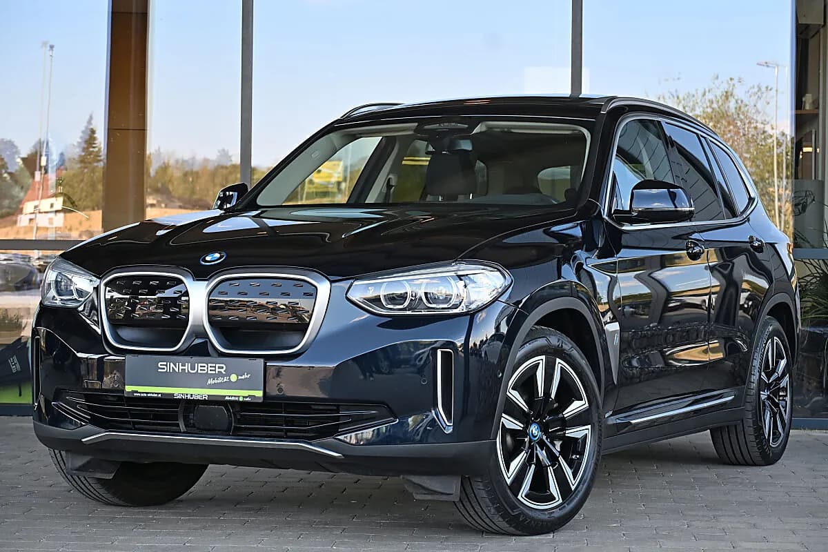 BMW iX3