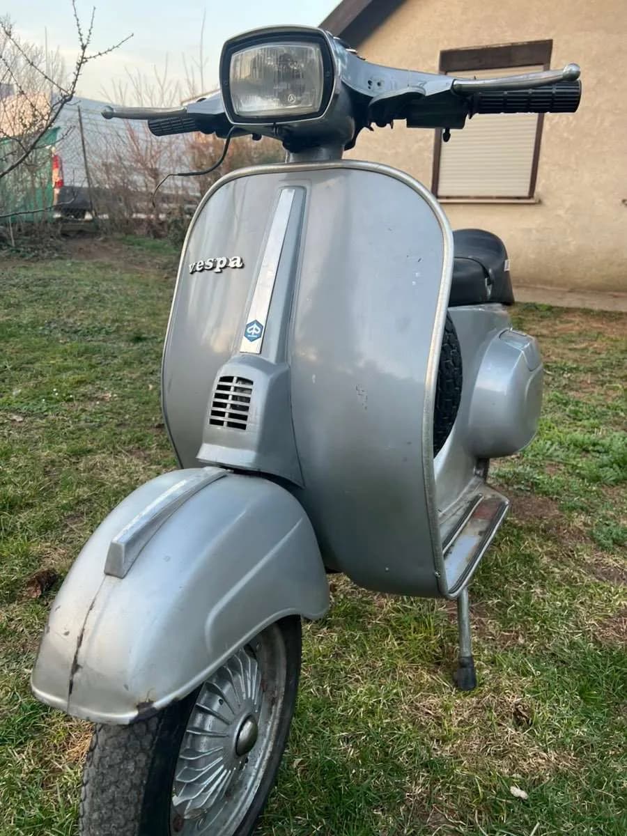 Vespa Primavera 1982 – € 3.150, 15 000 km – Bild 1 von 10