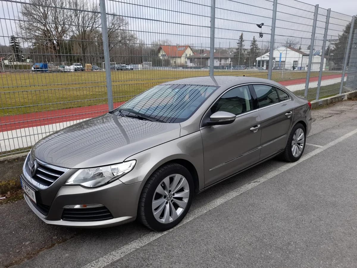 VW Passat CC 2009 – € 5.500, 265 000 km – Bild 1 von 8