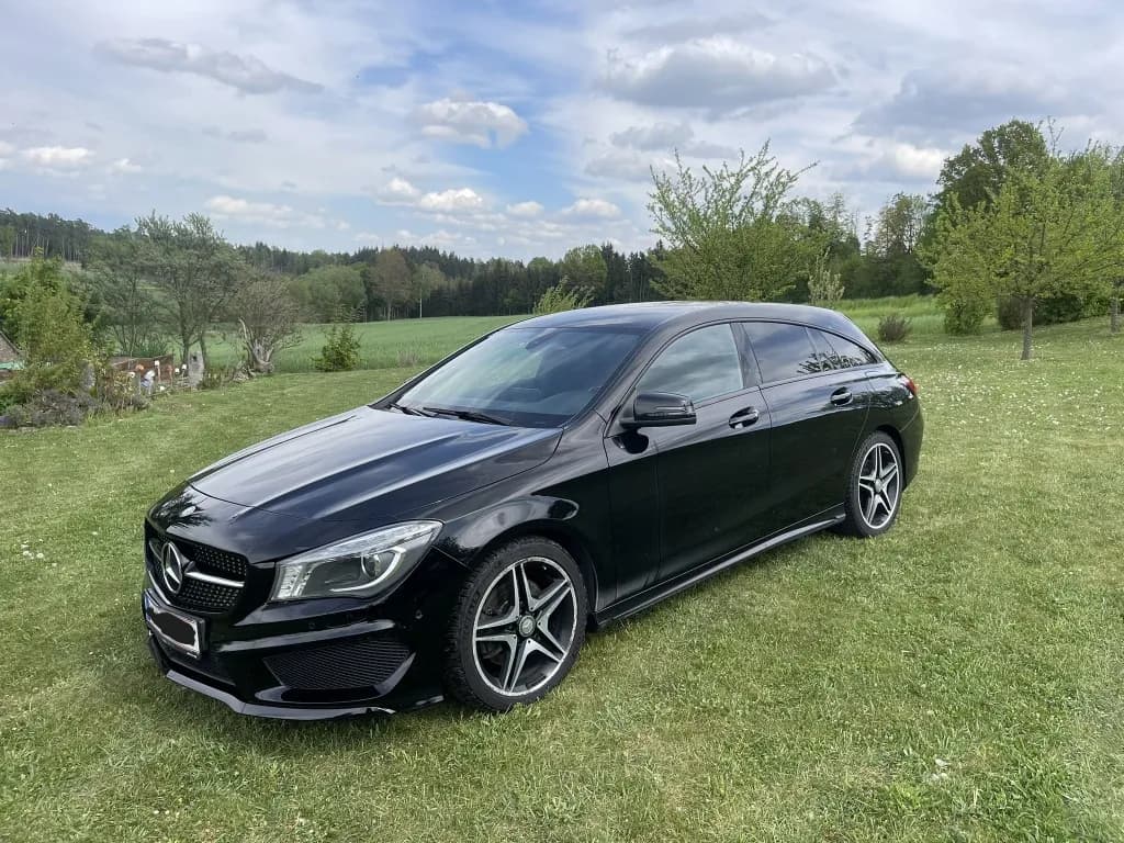 Mercedes-Benz CLA-Klasse 2015 – € 14.990, 165 000 km – Bild 1 von 12