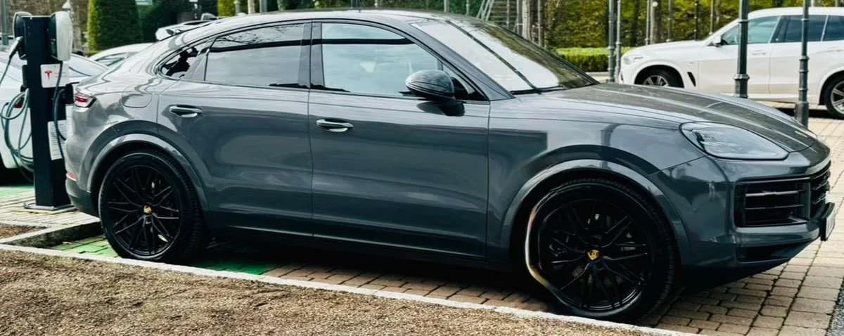 Porsche Cayenne 2023 – € 109.911, 55 000 km – Bild 1 von 27