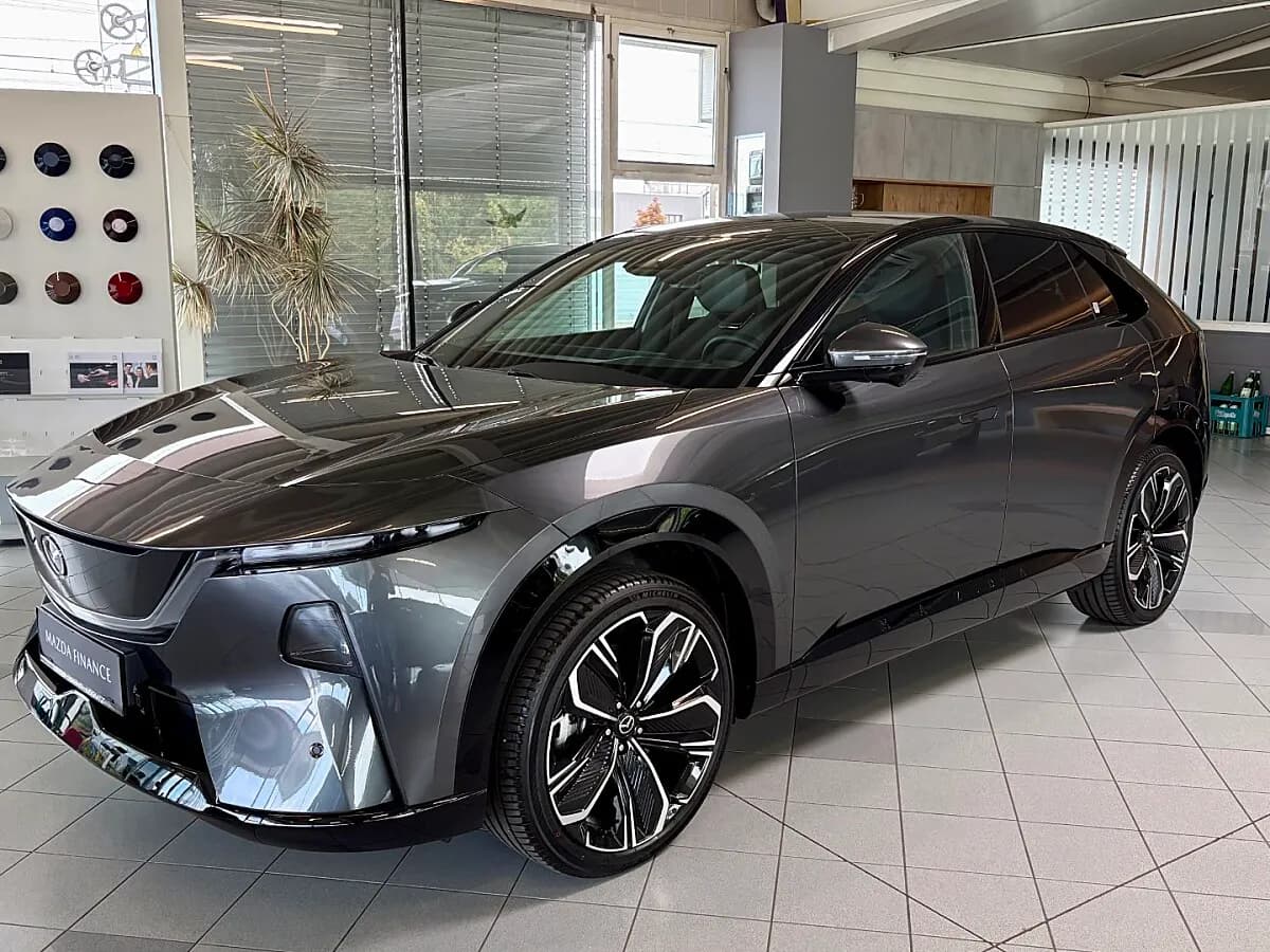 Mazda CX-6e – € 49.240, 0 km – Bild 1 von 14