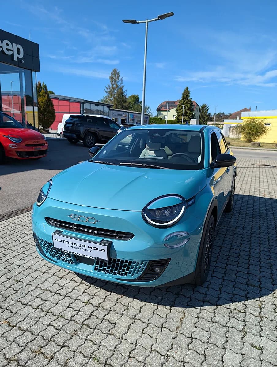 Fiat 600 – € 27.012, 0 km – Bild 1 von 17