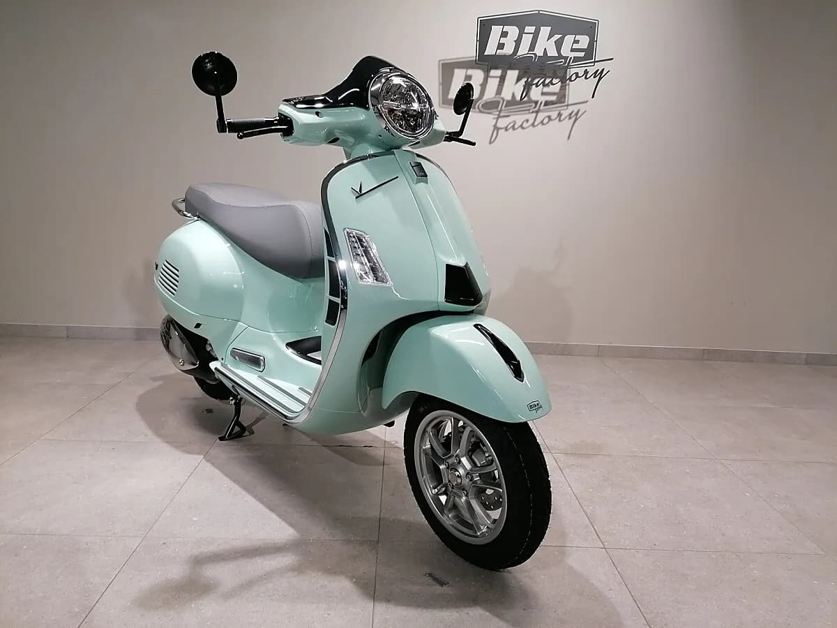 Vespa GTS – € 9.299, 0 km – Bild 1 von 12