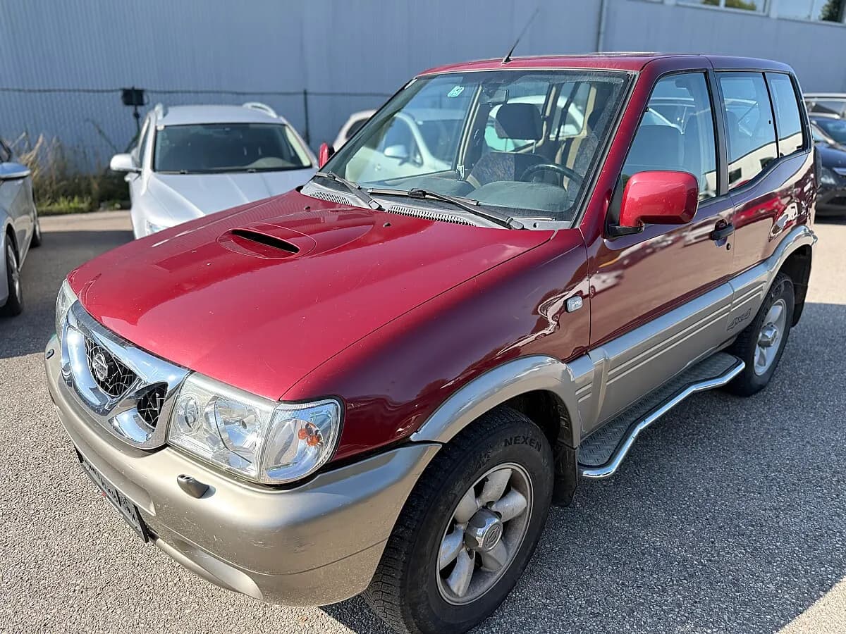 Nissan Terrano 2001 – € 3.999, 160 000 km – Bild 1 von 13