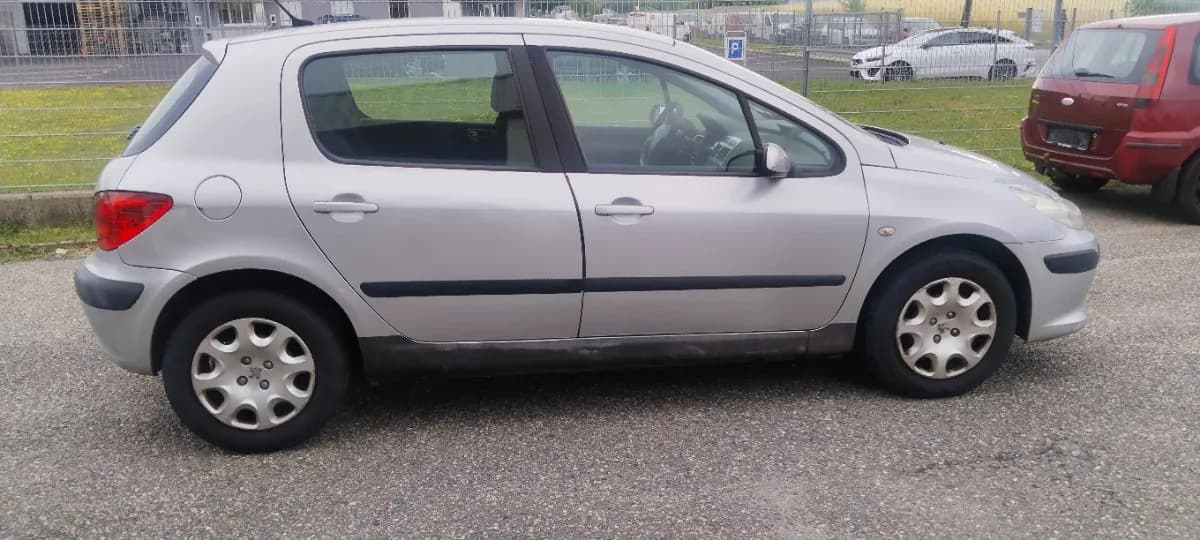 Peugeot 307 2007 – € 2.300, 145 000 km – Bild 1 von 3