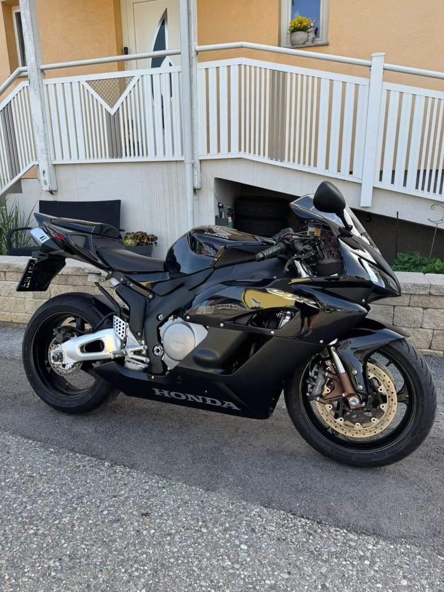Honda CBR