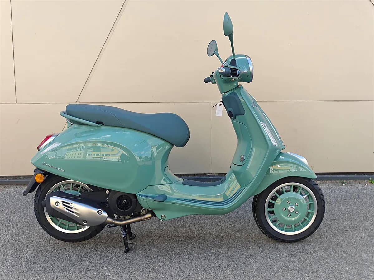 Vespa Primavera – € 6.499, 0 km – Bild 1 von 9