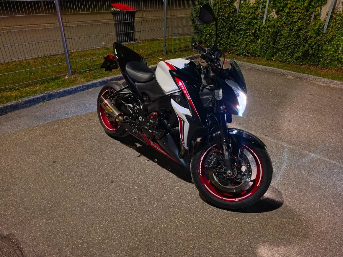 Suzuki GSX-S