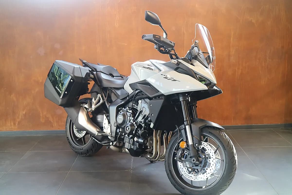 Honda CB – € 16.600, 0 km – Bild 1 von 4